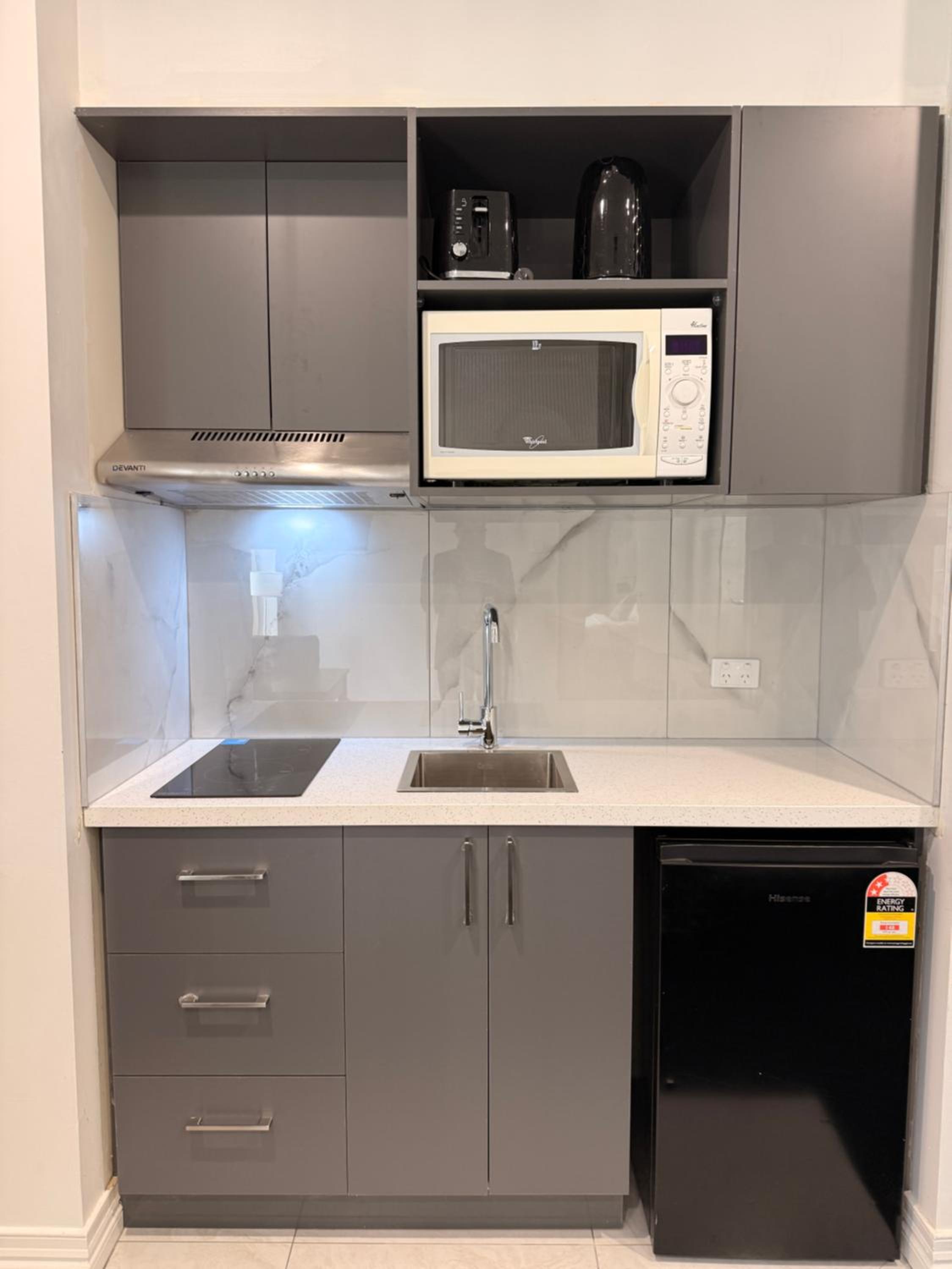 شقة سوبيريور ديلوكس بسرير كينج، Comfort Apartments Melbourne Central 6/8