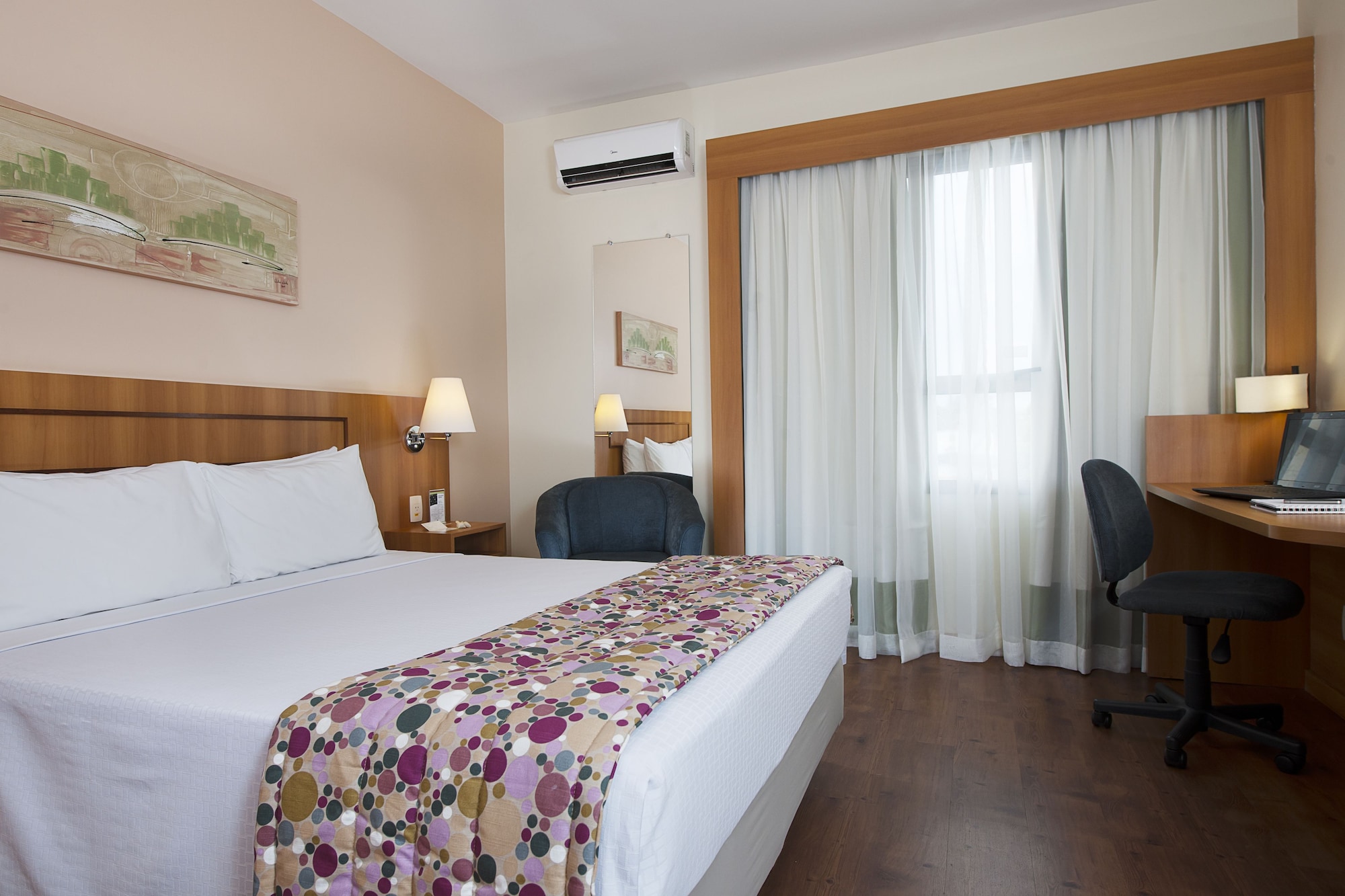 غرفة سوبيريور بسرير كوين
