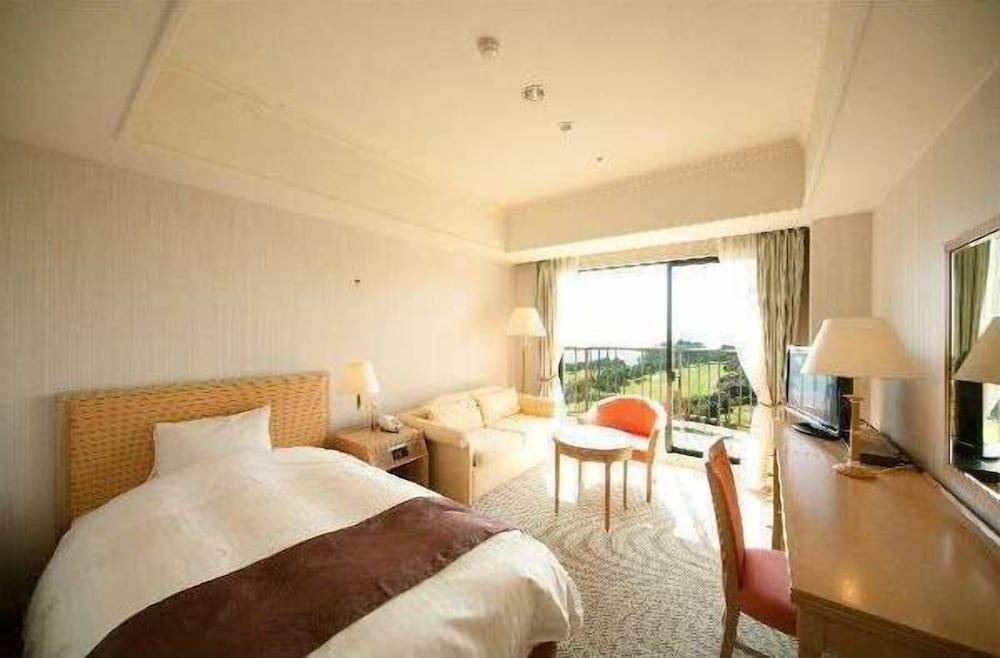 Onahama Ocean Hotel Golf Club 4/30