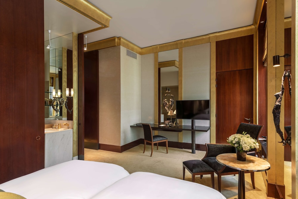 PARK HYATT PARIS VENDOME 44/71