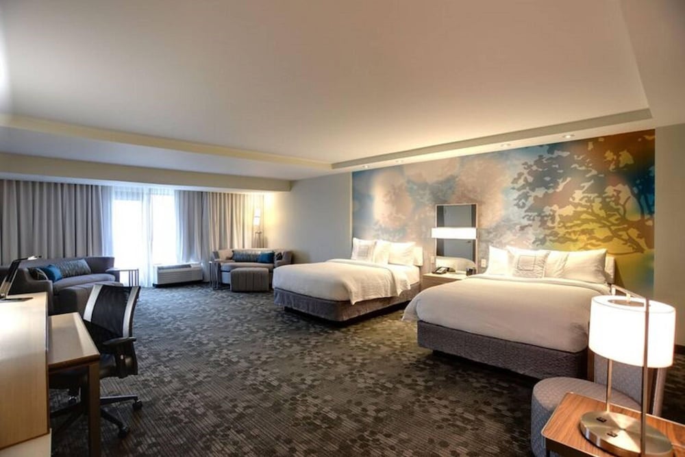 Courtyard By Marriott Columbus Osu 6/26