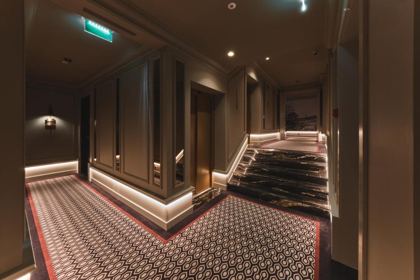 GA Palace Hotel 8/60
