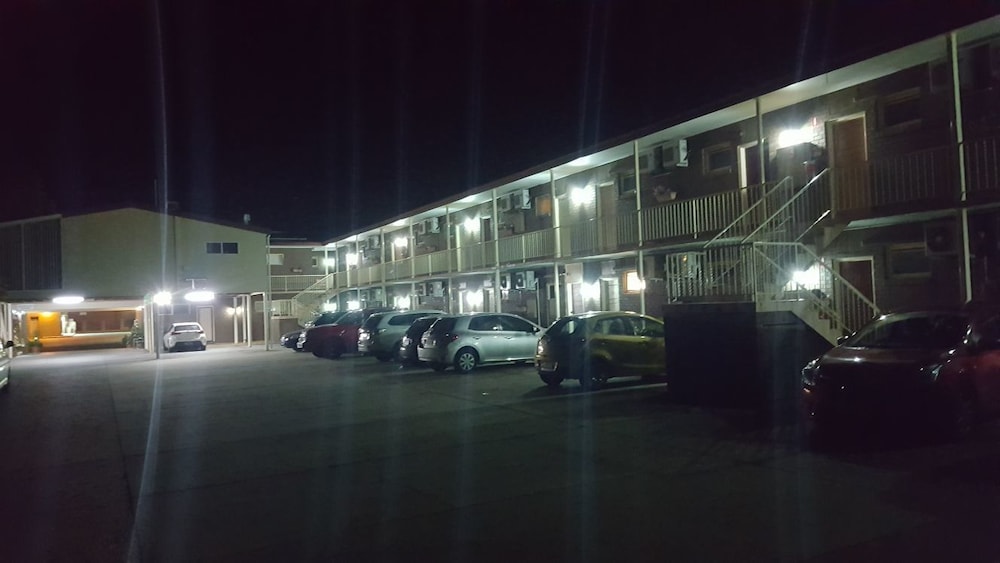 AUSTRALIA PARK MOTEL 2/50