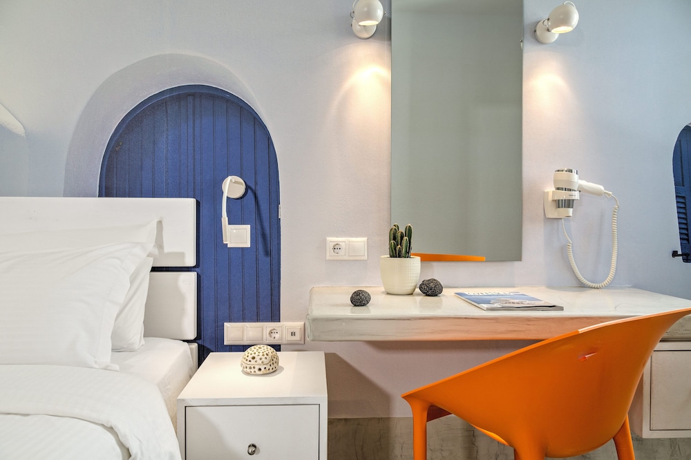 Kouros Village Hotel Adults Only 33/71