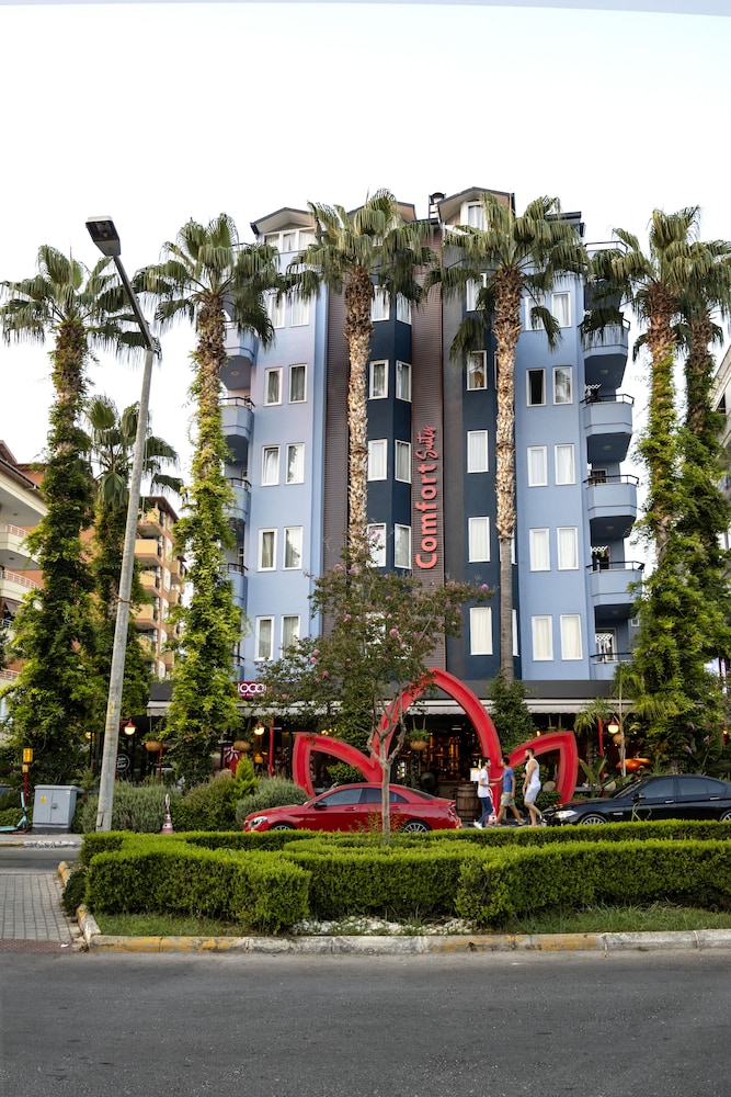 Comfort Suites 38/48