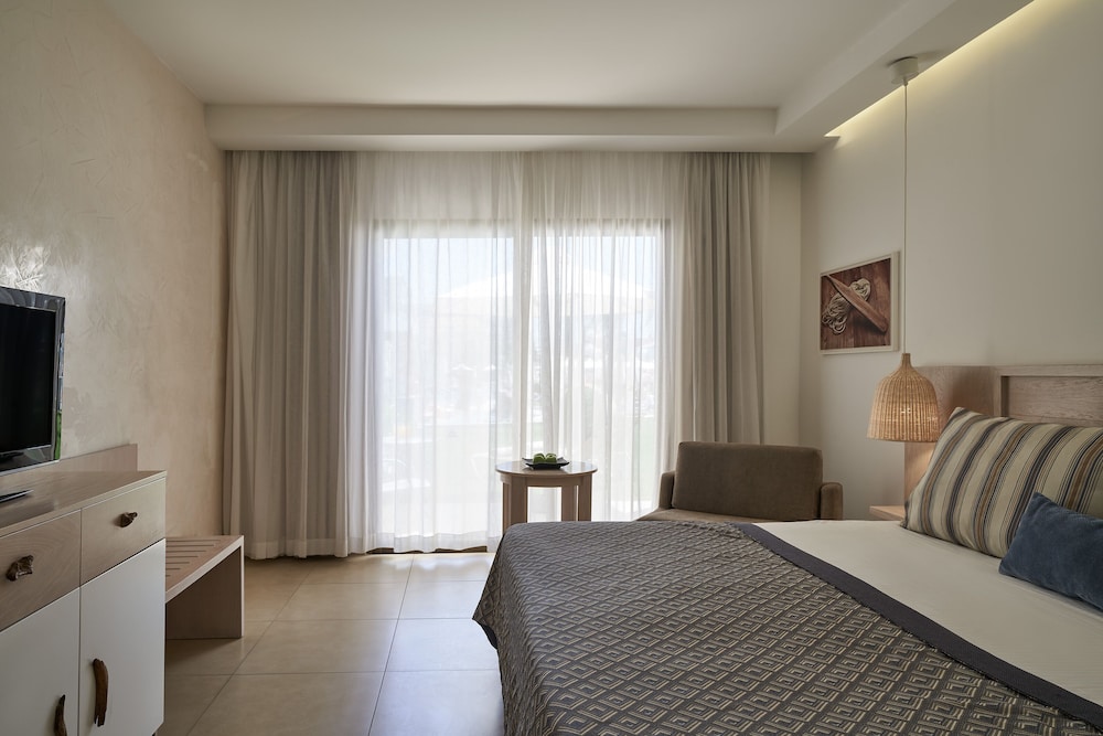 Atlantica Aeneas Resort 10/50