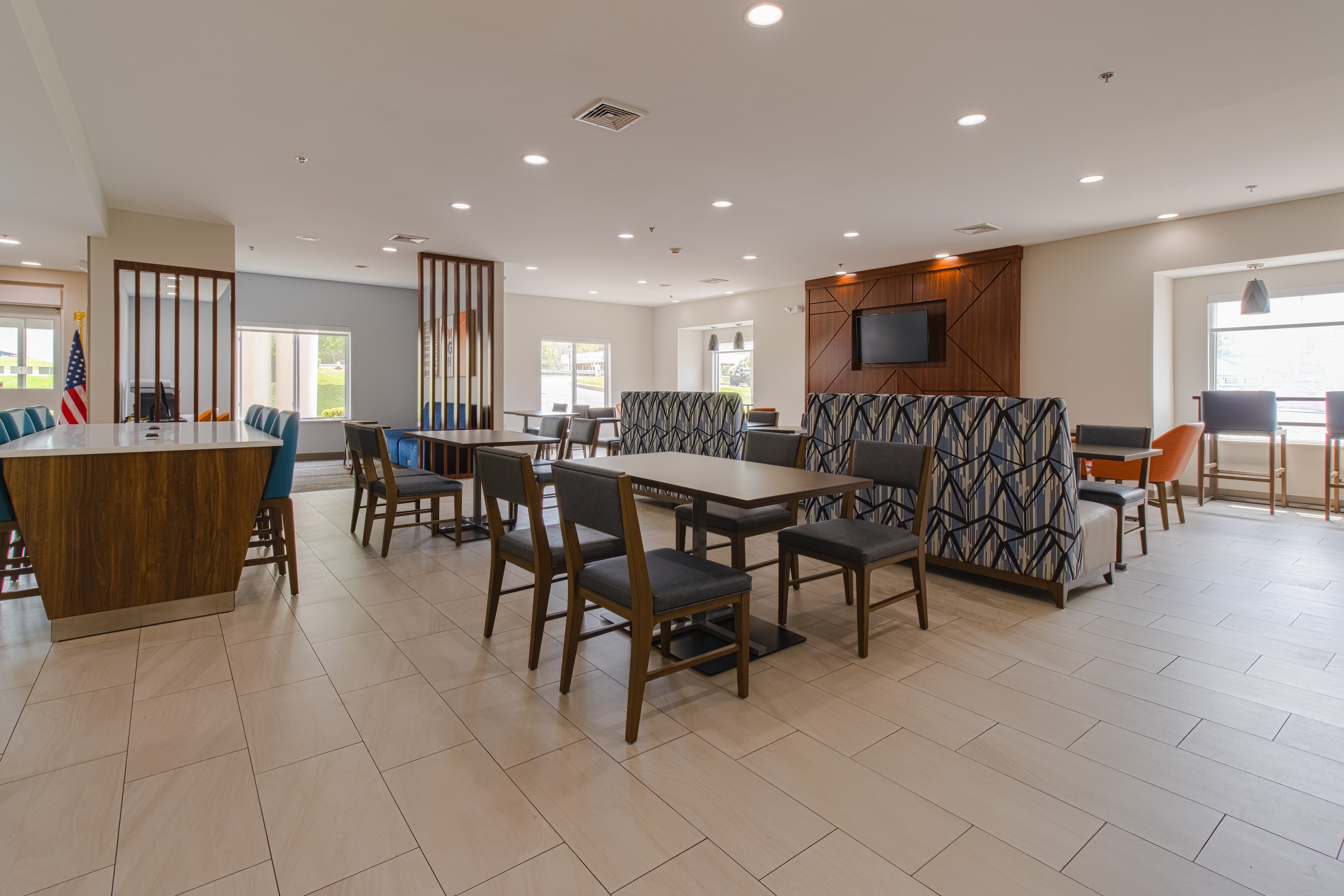Holiday Inn Express Newington 37/50