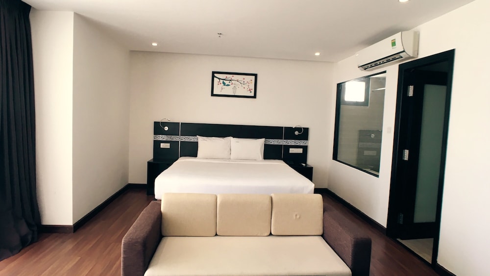 Sea Garden Hotel 16/65