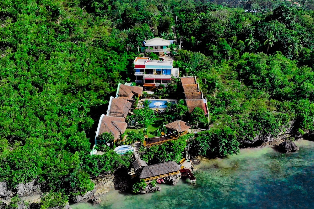Villa De Gloria 55/65