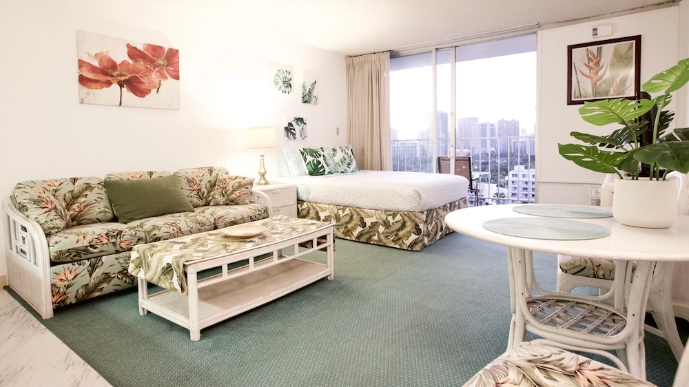 Tropical Studios At Marine Surf Waikiki 33/50