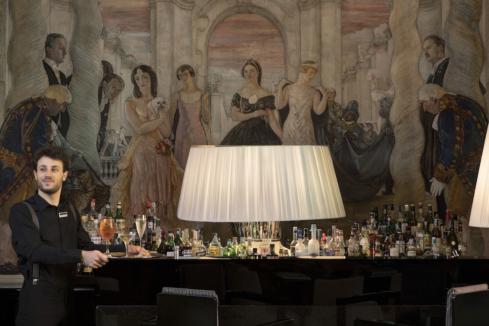 Grand Hotel Palace Rome 77/90