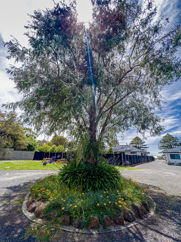 Port Fairy Motor Inn 59/63
