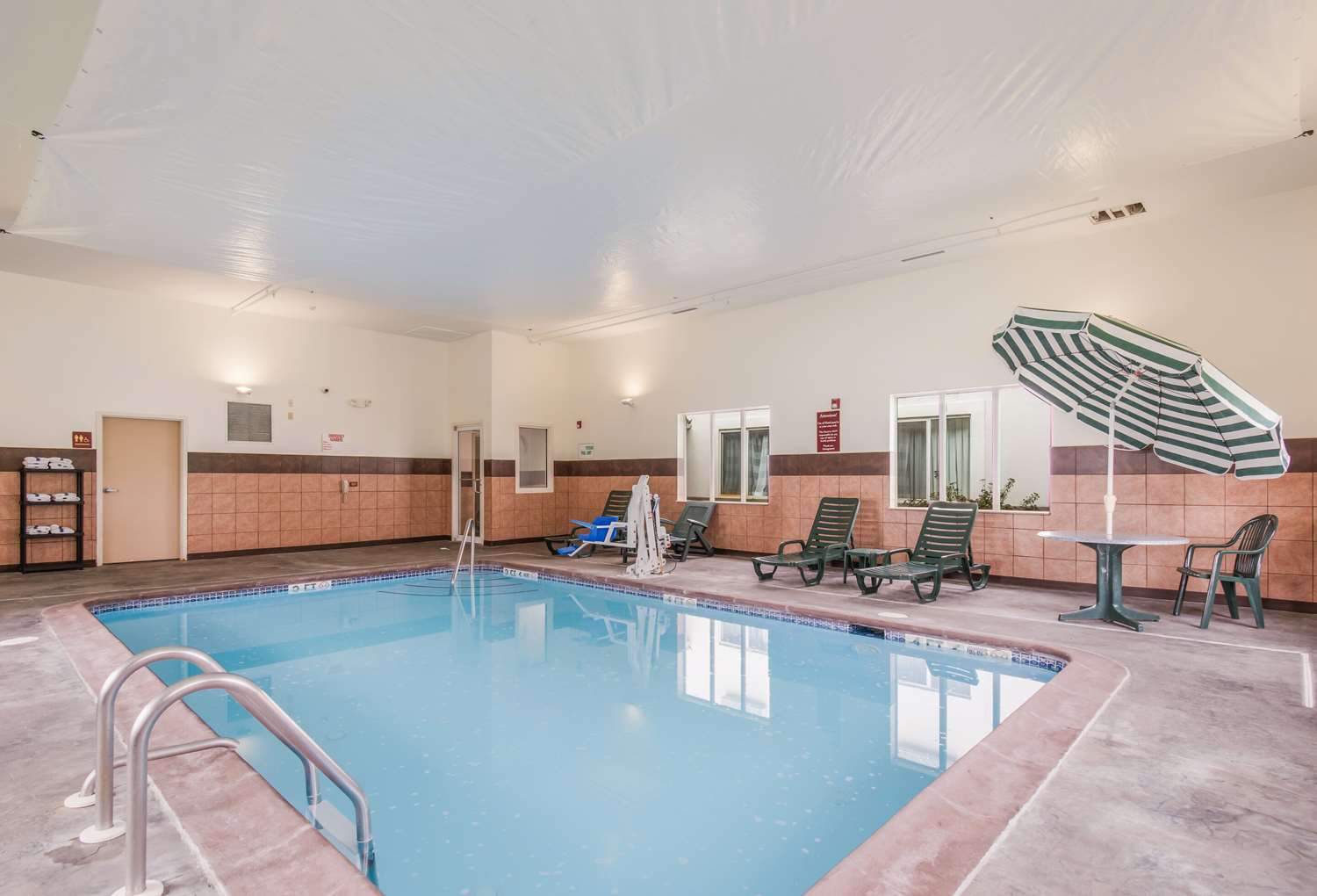 Sleep Inn & Suites Ronks - Lancaster Area 14/36