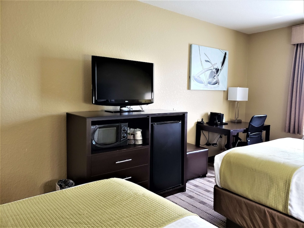 Best Western Edgewater Inn 11/37