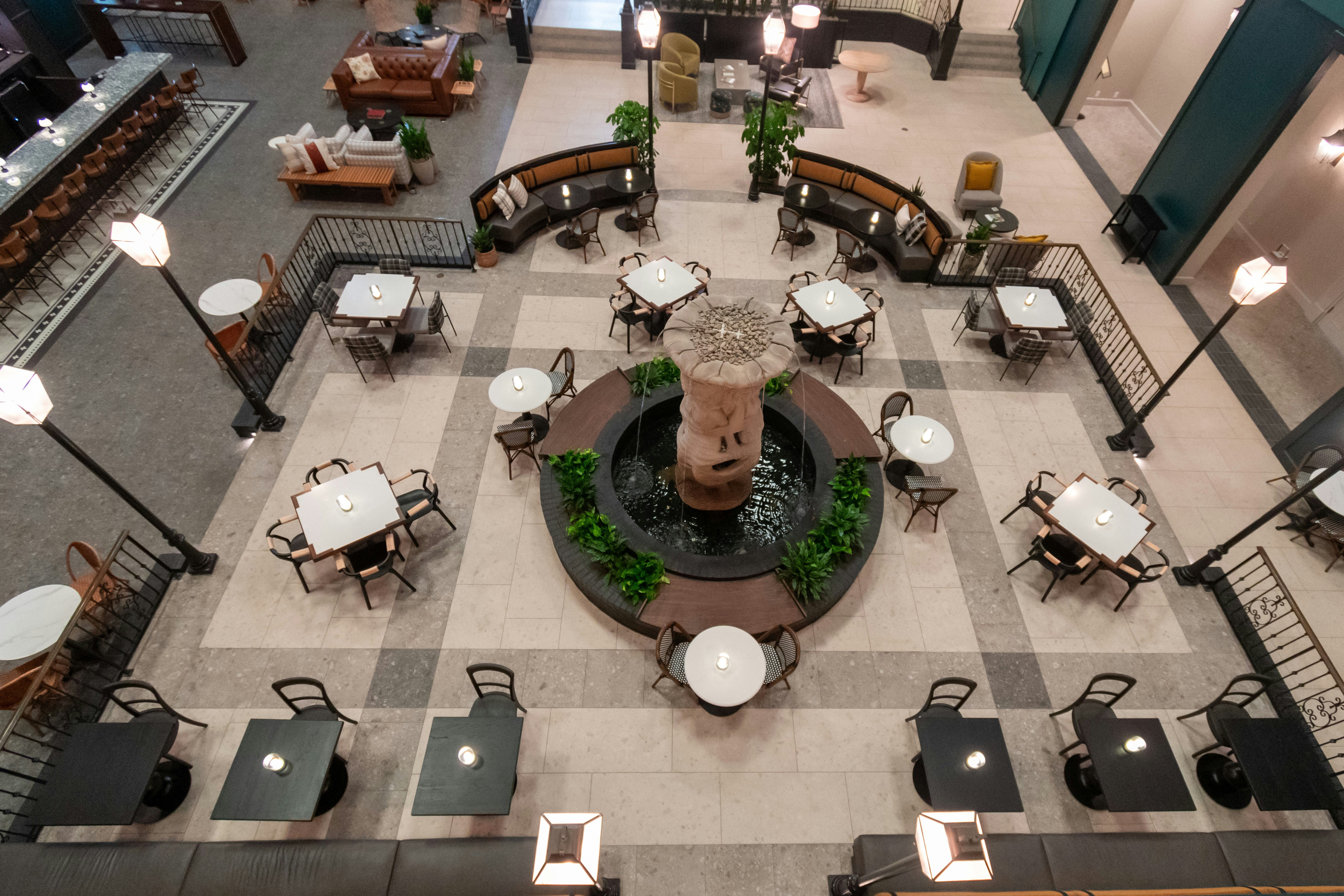 Doubletree Suites By Hilton Lexington 60/78