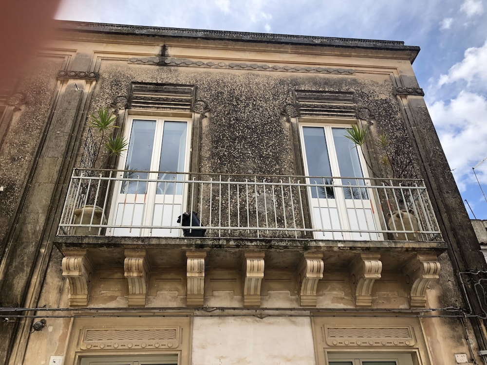 Casa Scianna Noto 1/49