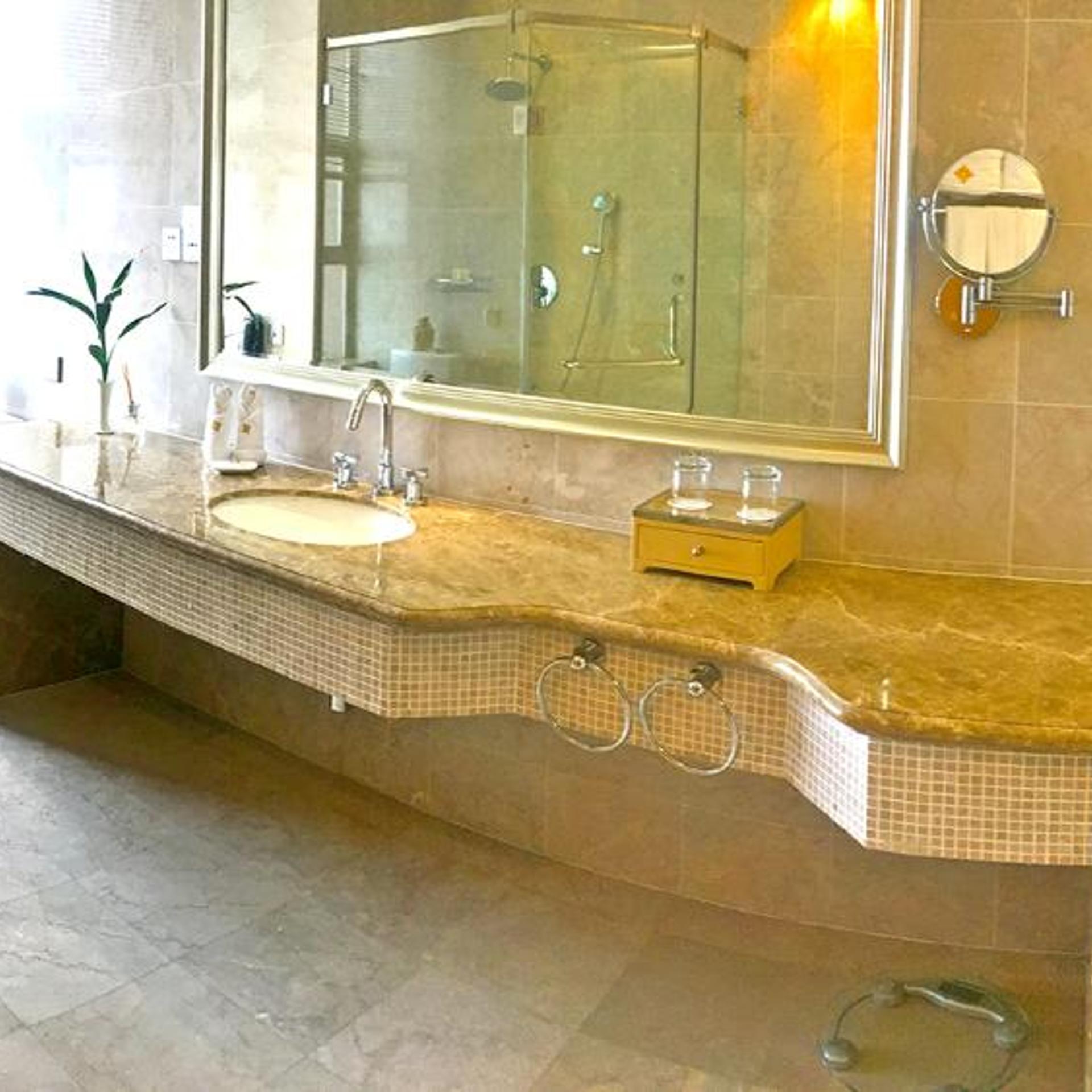 Jinling Huifu Hotel 67/70