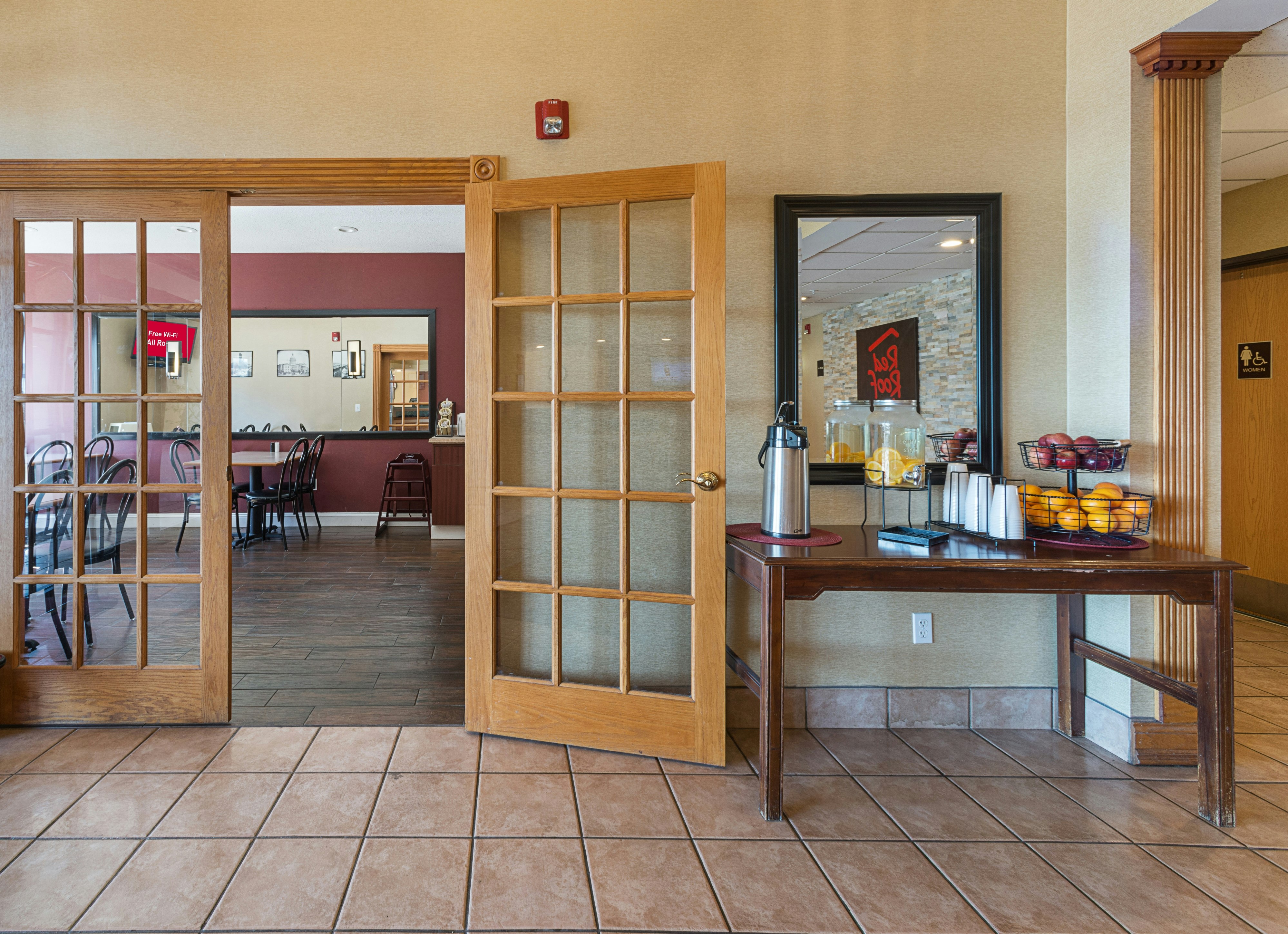 Red Roof Inn St Louis - Troy, IL 7/47