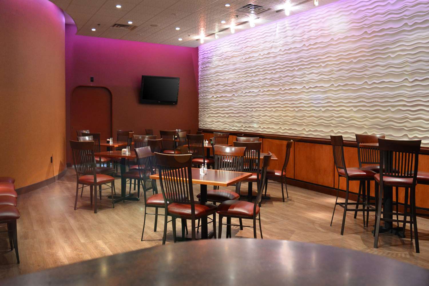 Clarion Hotel Philadelphia International Airport 50/57