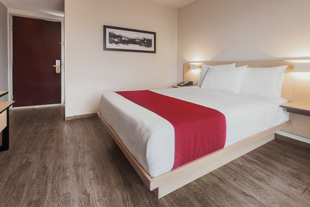 غرفة بسرير كوين، City Express by Marriott Leon 2/5