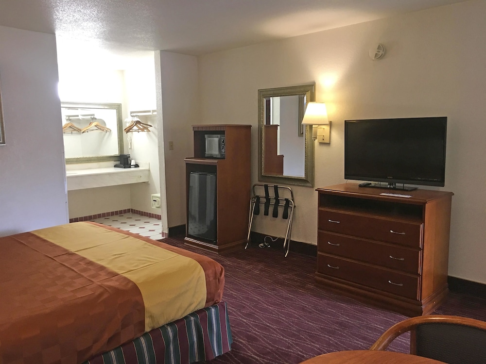 Americas Best Value Inn Pico Rivera Los Angeles E 11/28