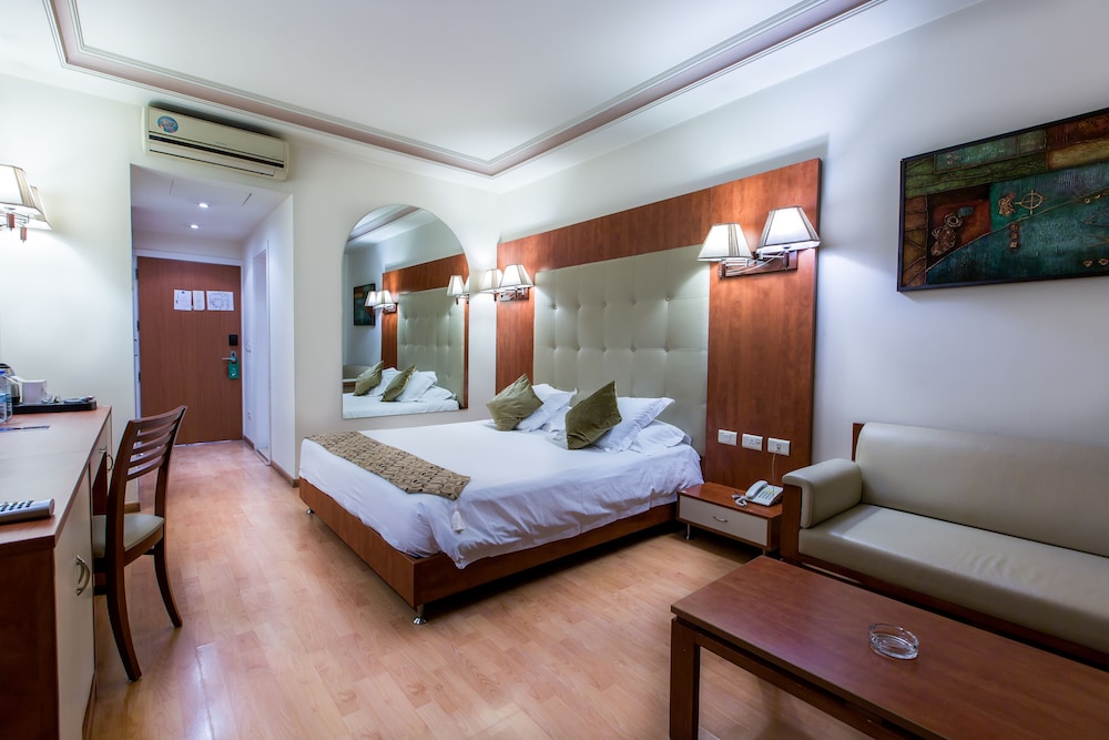 Princessa Hotel Jounieh 18/78