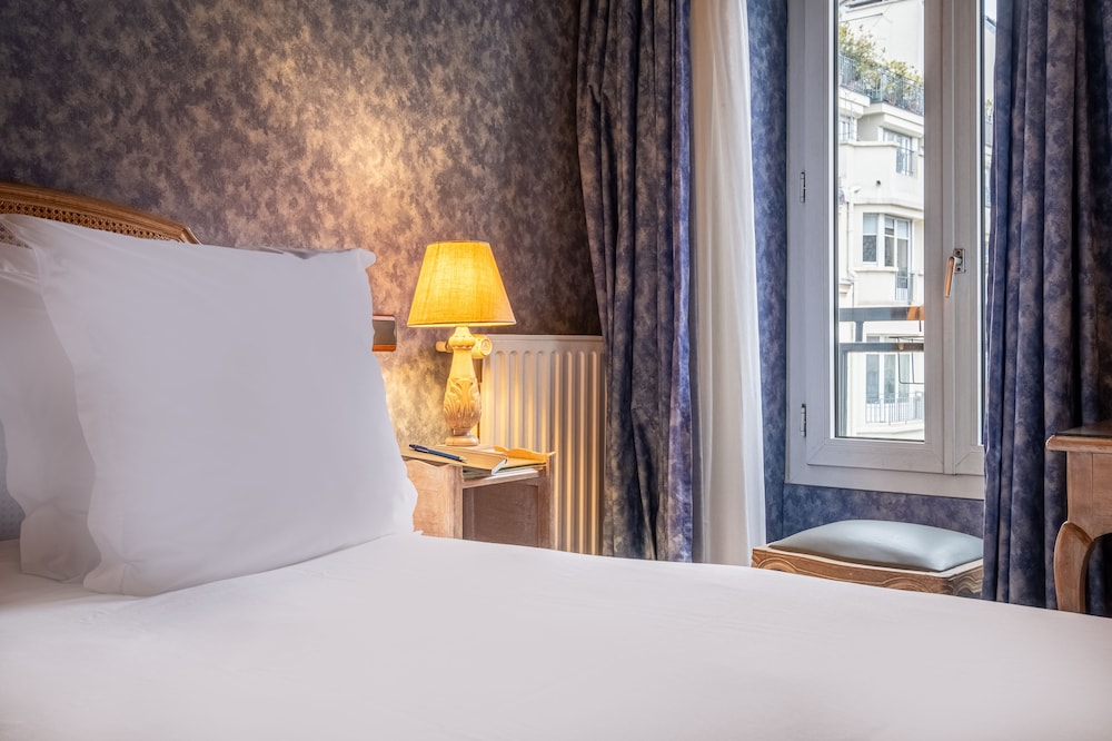 Hotel Baudelaire Opera 44/72