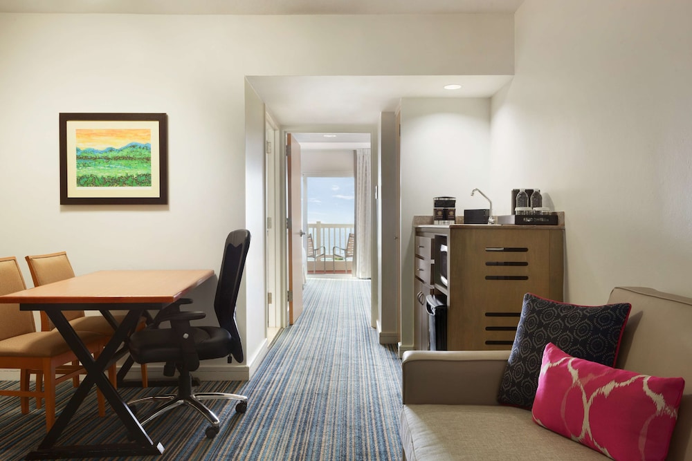 Embassy Suites By Hilton Dorado Del Mar Beach Resort 63/81