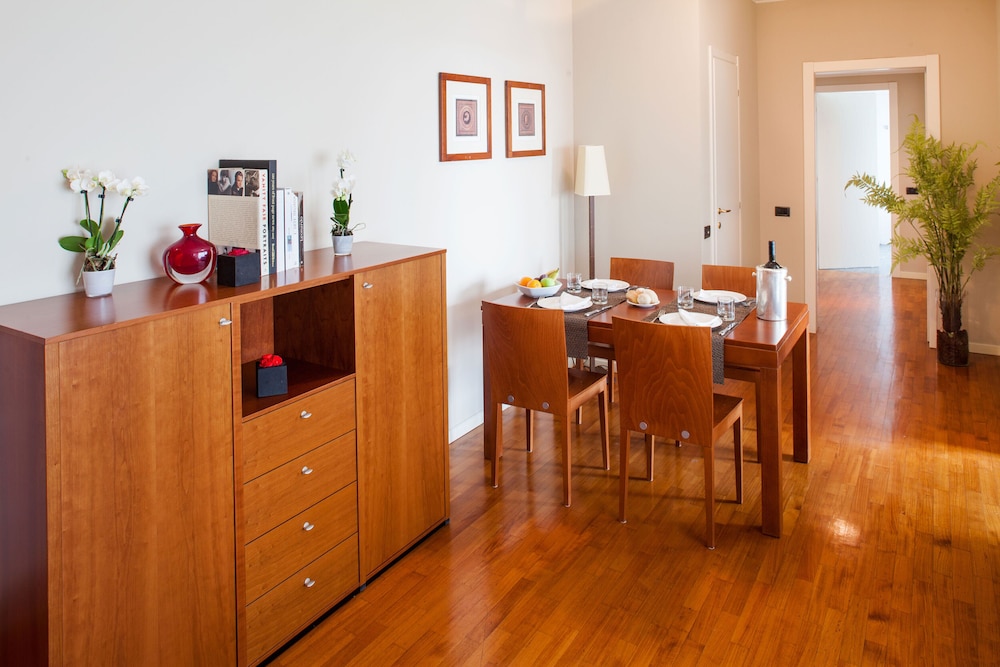 Cosmo Residence 22/37