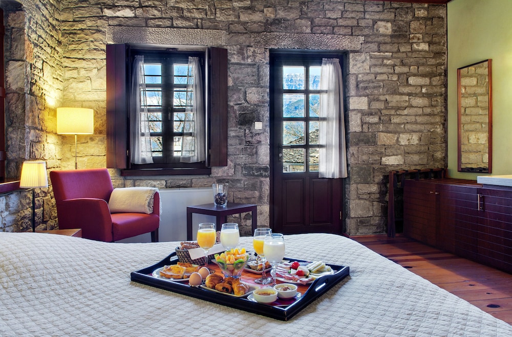 Aristi Mountain Resort Hotel And Spa 44/69
