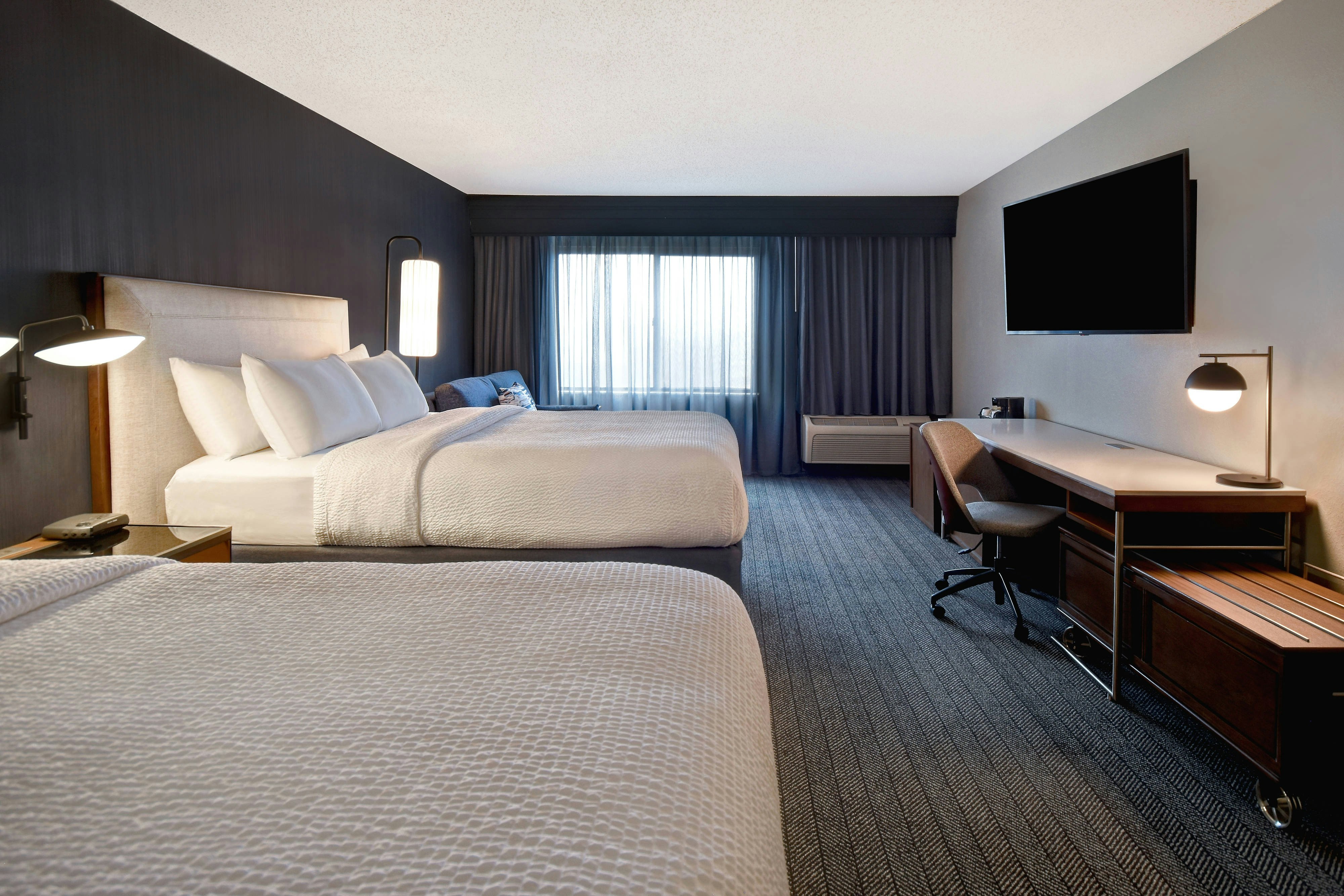 Courtyard by Marriott Cincinnati Airport 8/46