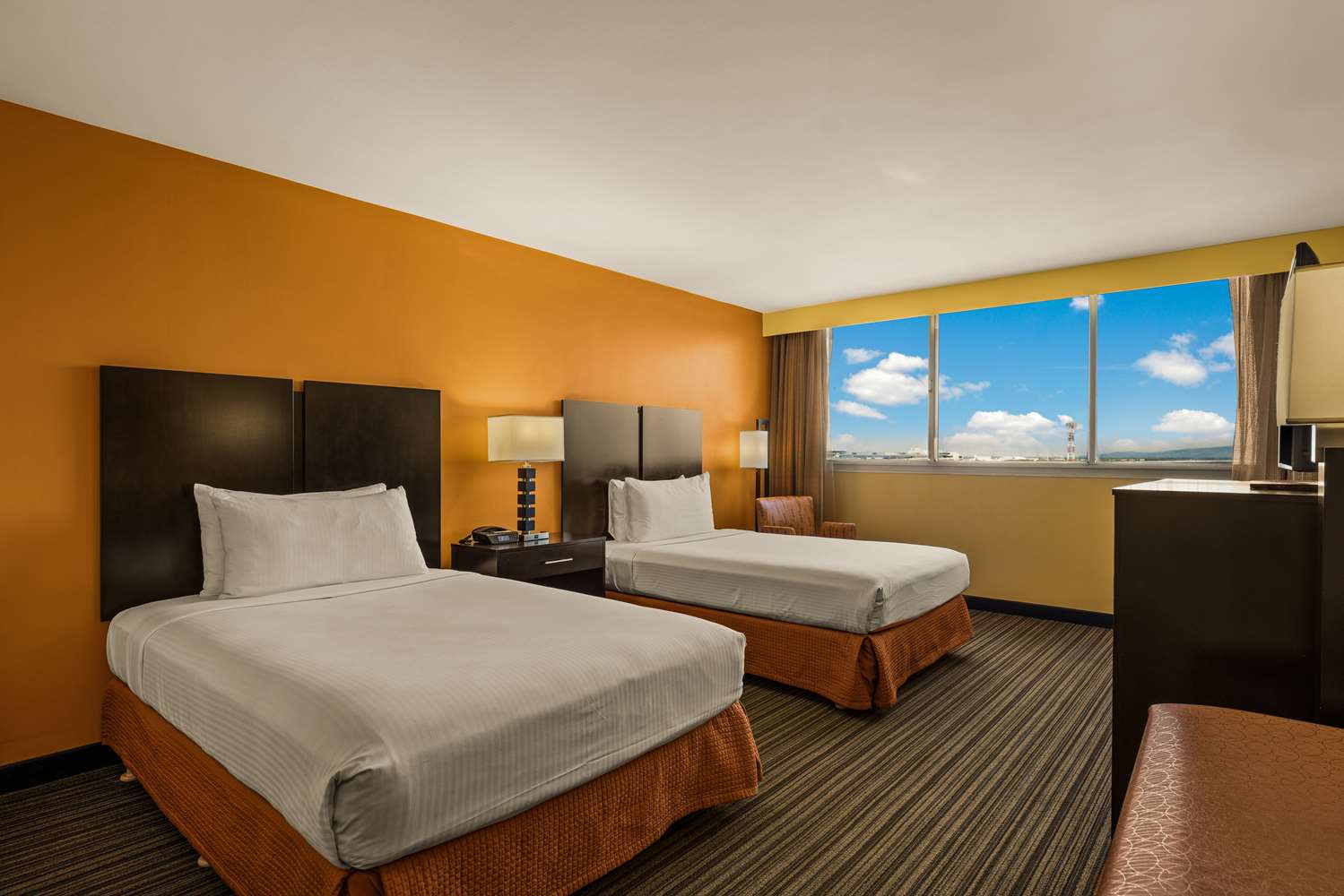 Best Western The Plaza Hotel Honolulu Airport 10/30