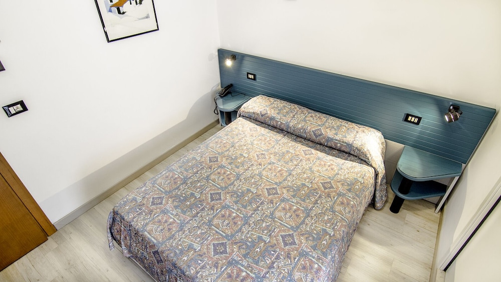 Allorologio Hotel 24/46