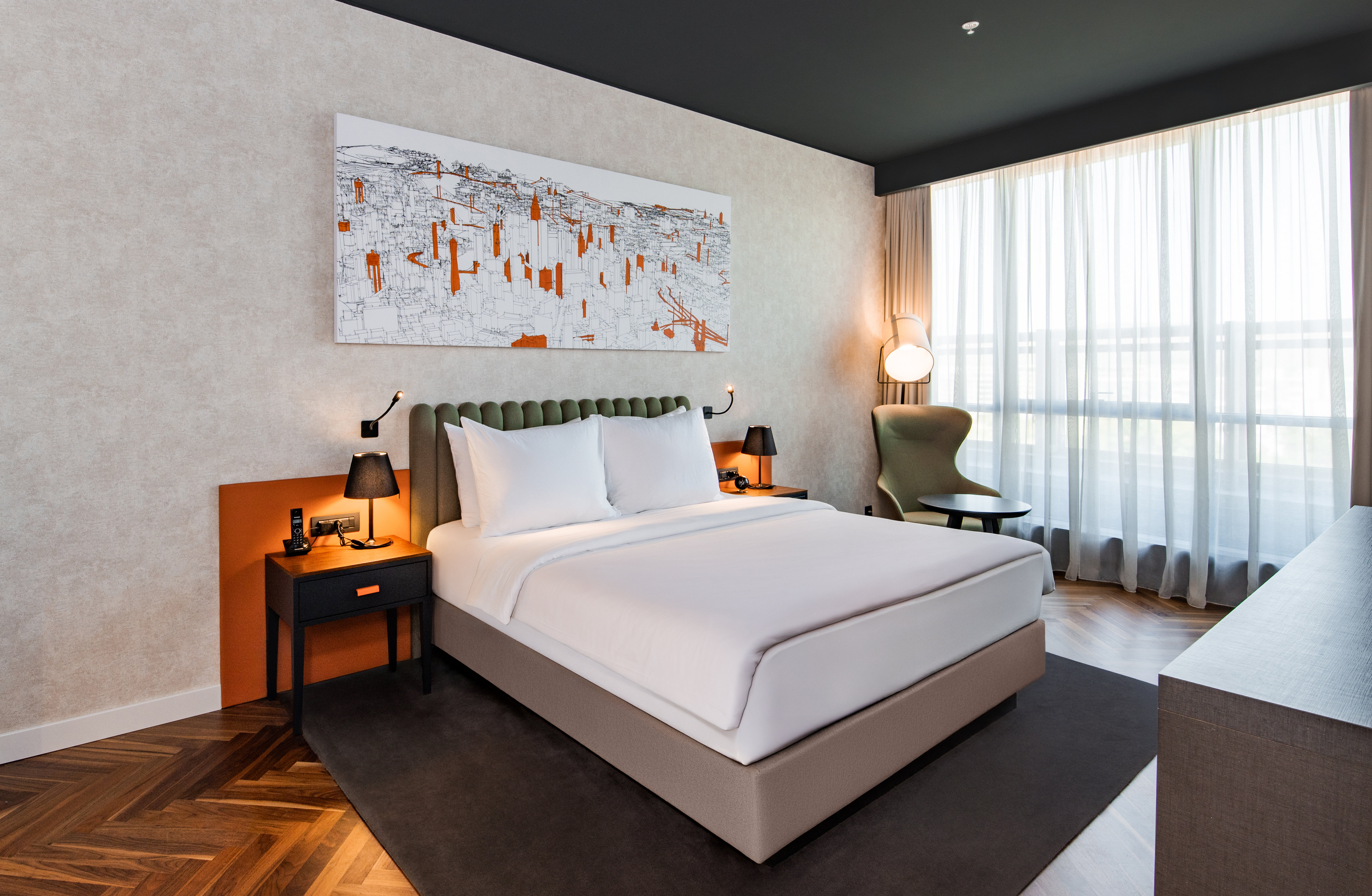 Diplomat, Suite
