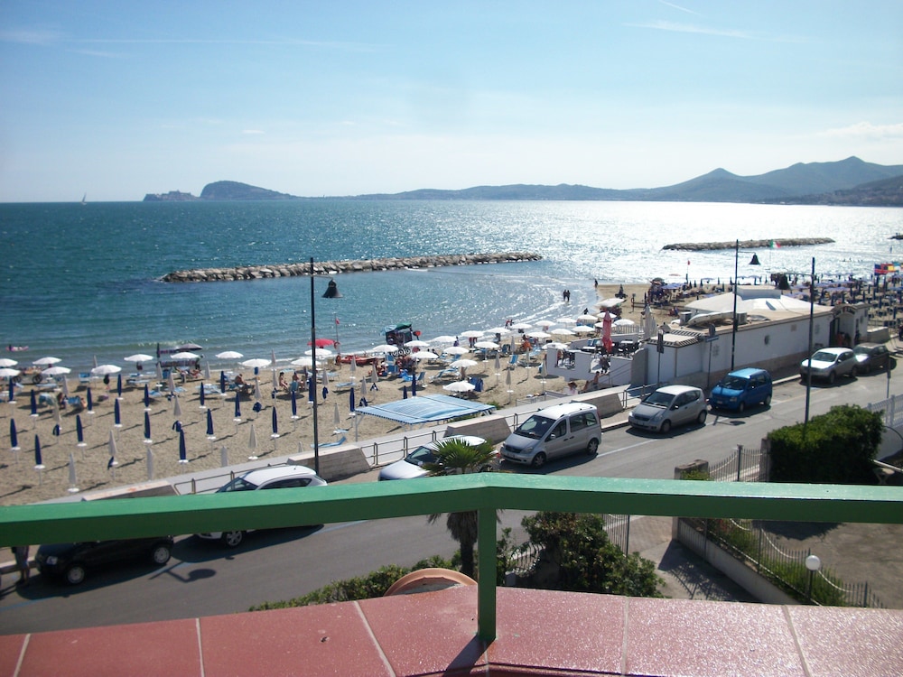 Hotel Tirreno 42/52