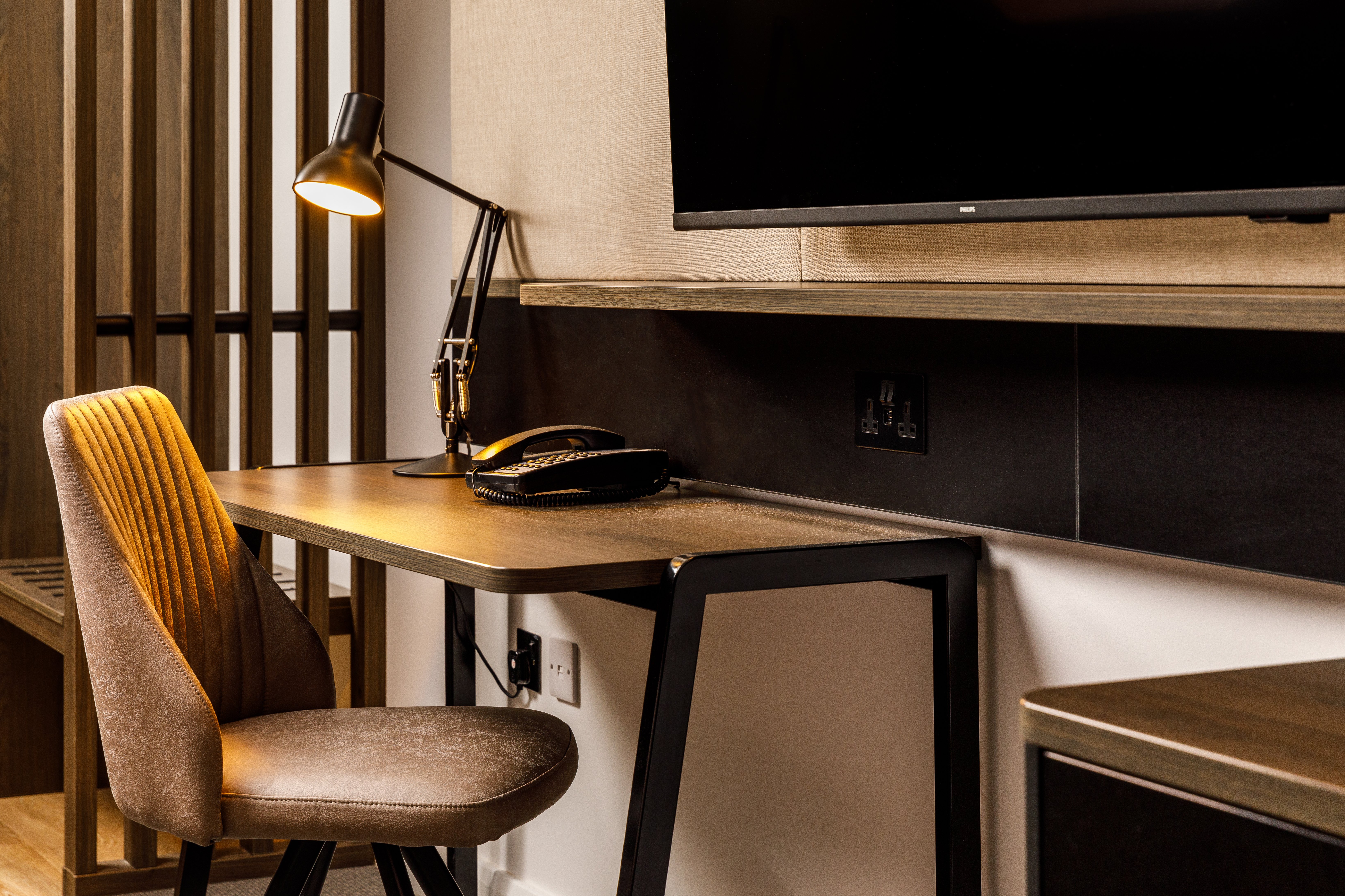 Holiday Inn Milton Keynes - Central 20/50