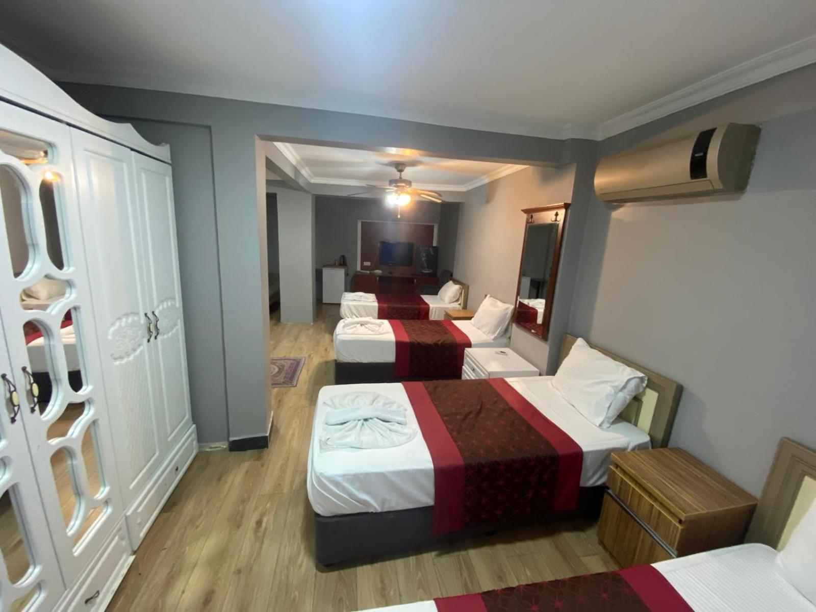 Preferred Hotel Old City 24/41