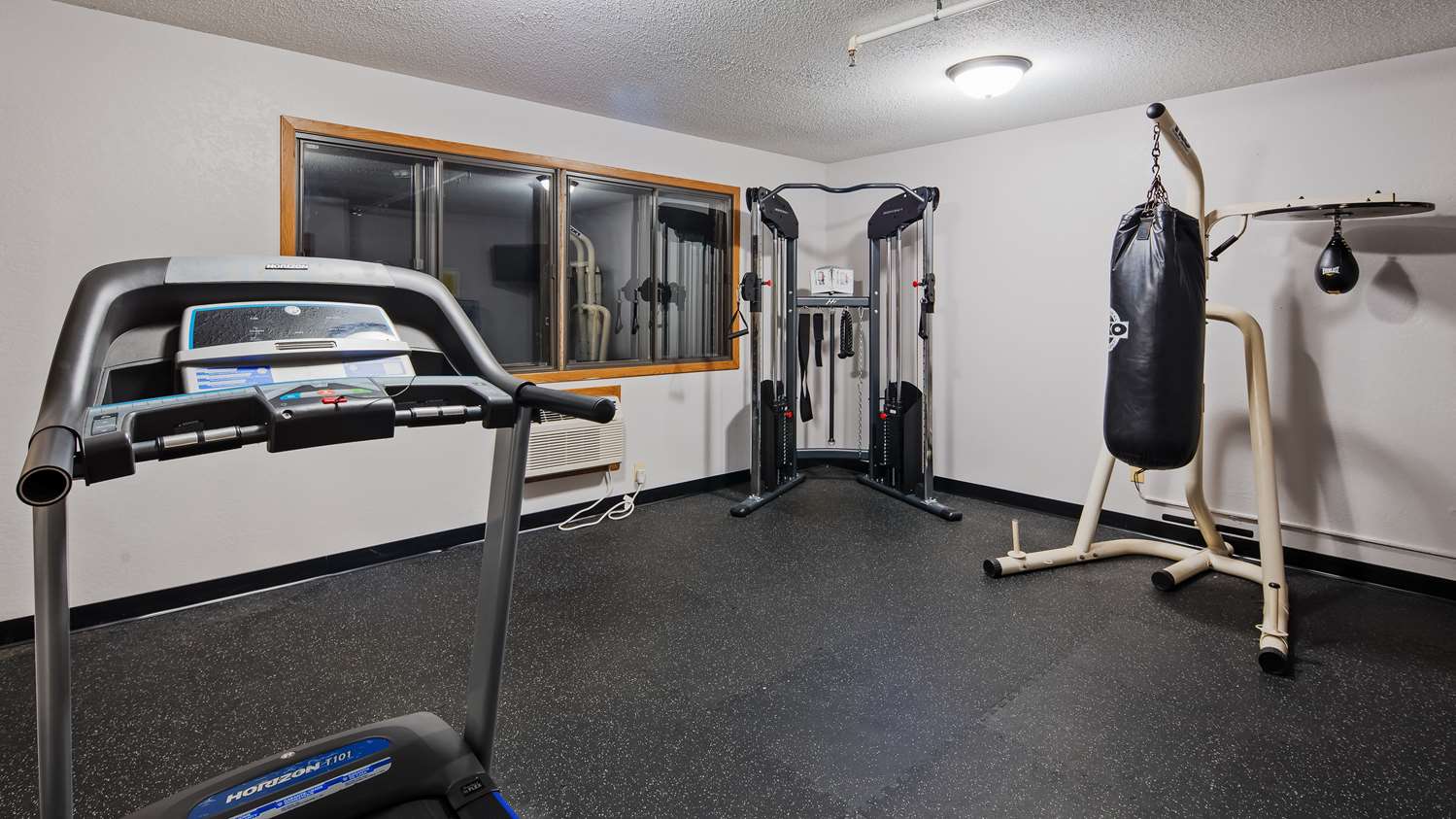 Ramada by Wyndham Cedar Rapids South 21/26