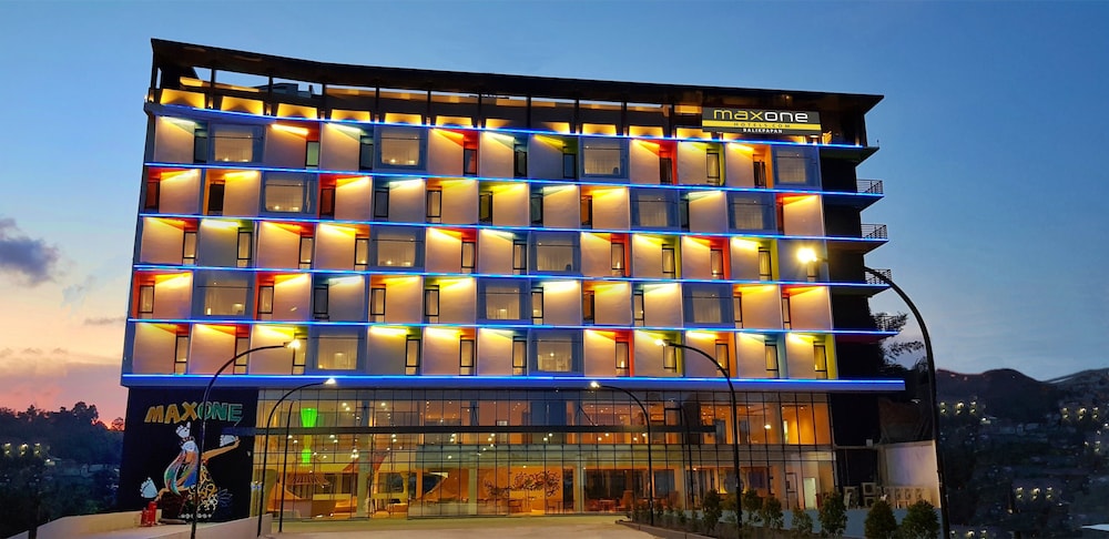 Maxonehotels Com Balikpapan 1/40