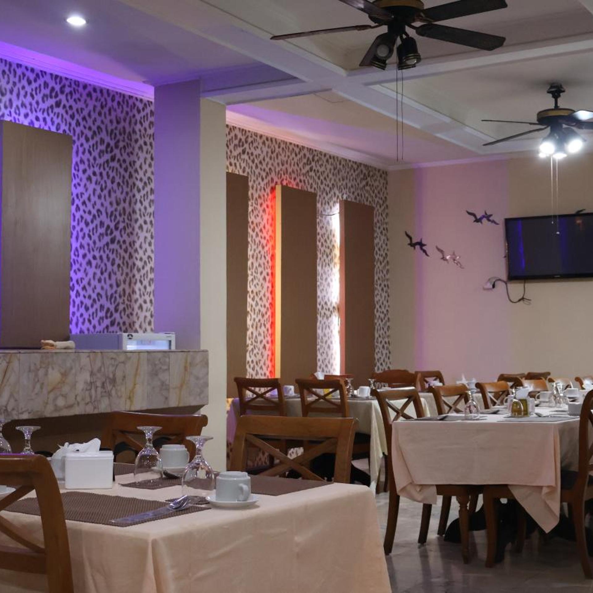 Nikita Hotel 25/49