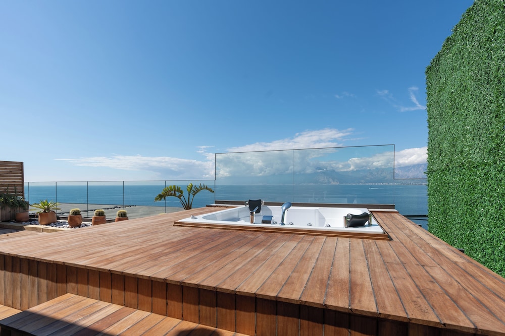 Perge Hotels - Adult Only 18 Plus 26/50