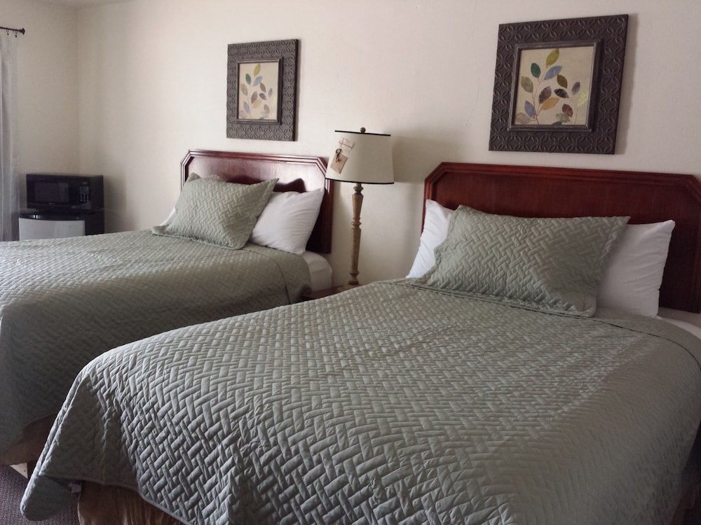 West Plains Motel 12/56