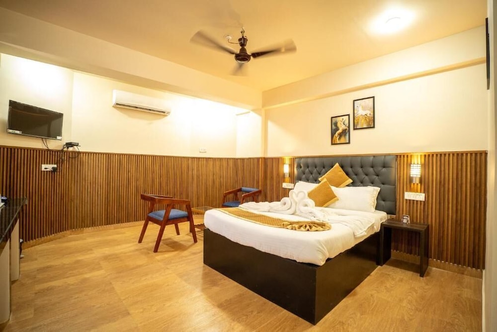غرفة تنفيذية بسرير كوين بإطلالة على البحر، Hotel Mainak 5/10