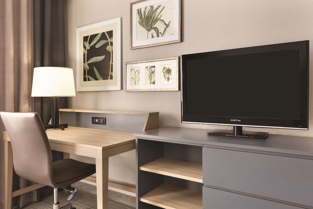 Country Inn & Suites By Radisson Fresno North CA 43/52
