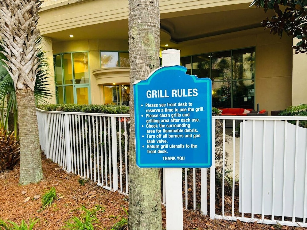236 Emerald Beach Resort 5/80