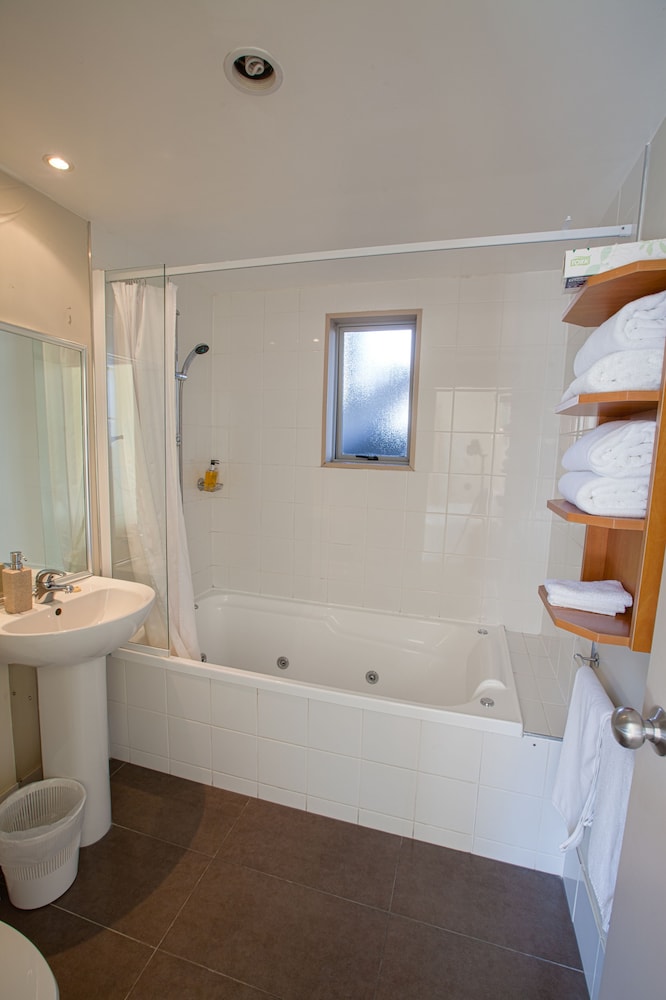 Riccarton Motor Lodge 20/48