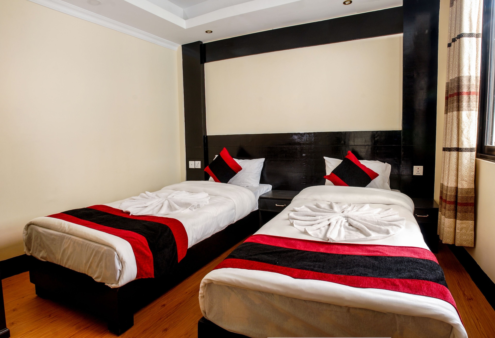 STANDARD, DOUBLE OR TWIN BED
