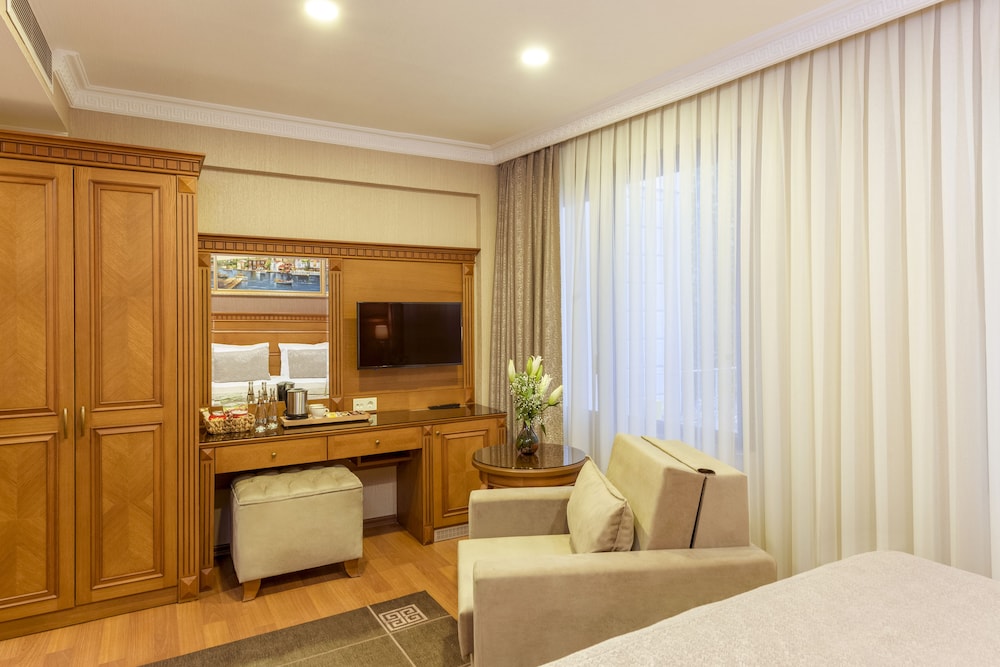 Royan Suites 27/50