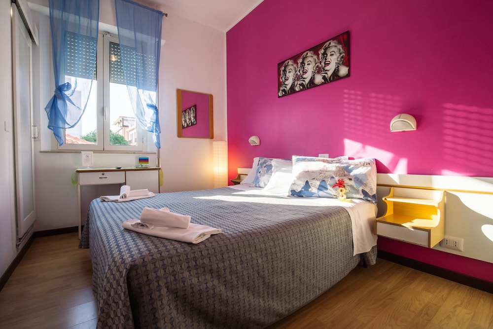 HOTEL RIMINI ERIALE 15/40