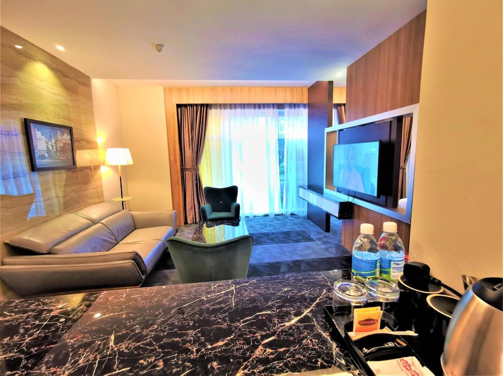 Prestigo Hotel 53/53
